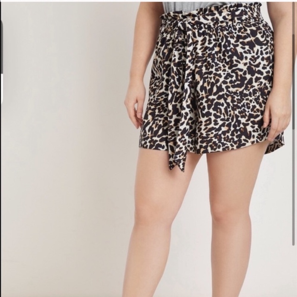 Eloquii Size 20 Cheetah Print Paperbag Shorts